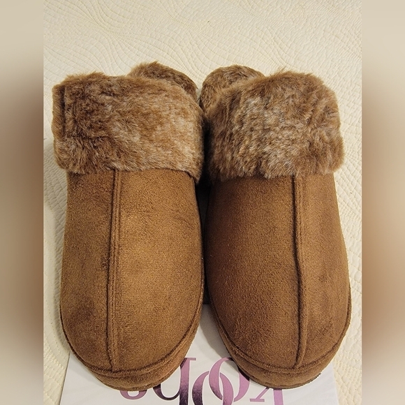 NWT Kooba Ladies Memory Foam Slippers with Faux Fur Trim - Picture 2 of 4